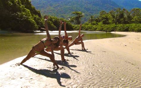 See reviews and photos of yoga & pilates in brasilia, brazil on tripadvisor. Beach Yoga! #brazil #yoga #travel | Surfing, Mavericks ...