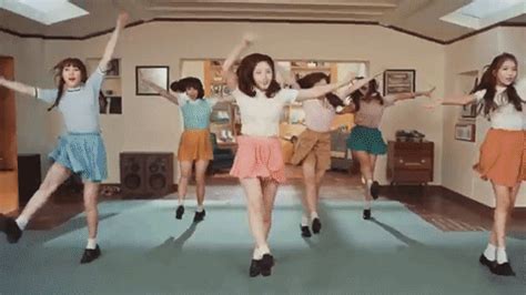The perfect gfriend navillera eunha animated gif for your conversation. The 15 Most Difficult K-Pop Choreographies | Soompi