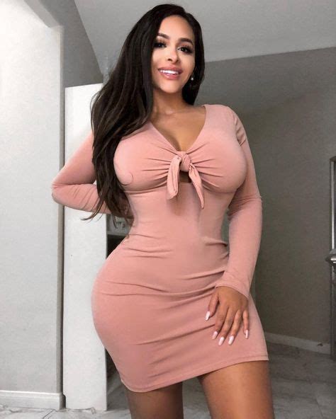 He has been active in social networks since 2009. Fiorella Zelaya 💎 on Instagram: "@fashionnovacurve Rare pic of me smiling 👛😁" | Womens dresses ...