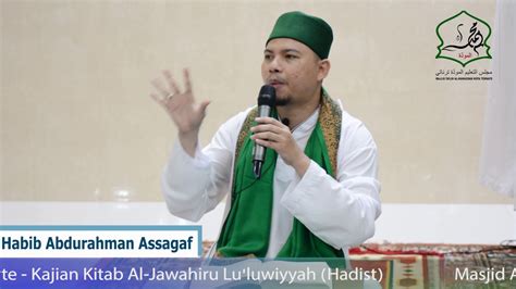 Menurut rasulullah shallallaahu 'alaihi wasallam, namanya seperti nama rasulullah shallallaahu' alaihi wasallam dan nama ayahnya pun sama dengan nama ayah rasulullah shallallaahu 'alaihi wasallam. Ciri ciri pasukan Imam Mahdi ~ Habib Abdurrahman bin Kamil ...