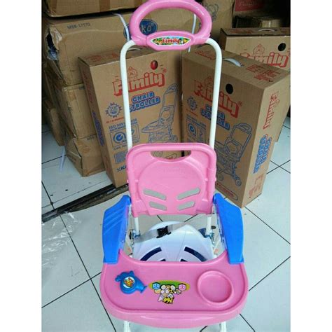 Kursi makan bayi dibuat dengan desain yang mengerti pentingnya tumbuh kembang bayi bunda. Jual Kursi makan bayi baby chair stroler merk family di ...