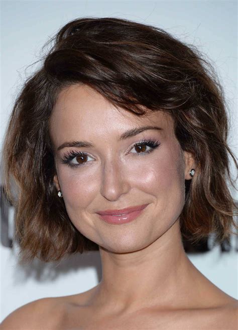 Milana vayntrub had received training with the group, upright citizens brigade and since the year, 2013, the actress has played the role of lily adams in many commercials for at&t. Milana Vayntrub at the Entertainment Weekly Party During 2018 Comic-Con in San Diego 07/21/2018 ...