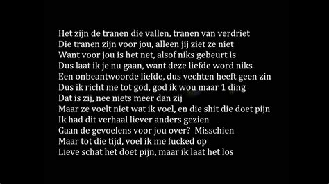 Ze hoopt dat hij haar op een dag opmerkt, al zal dat niet zo gemakkelijk zijn. Creativ050 ft. JordyS - Onbeantwoorde Liefde. - YouTube