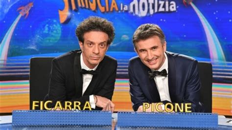 Striscia, papu gomez furioso con staffelli: Ficarra e Picone lasciano Striscia la notizia: addio dopo ...