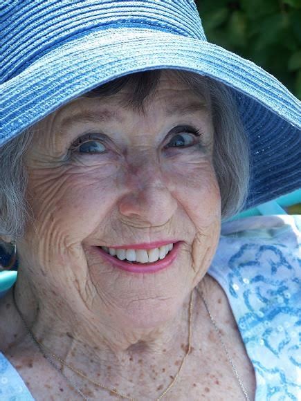 We did not find results for: Carolyon Beuhler Obituary - Ann Arbor, MI