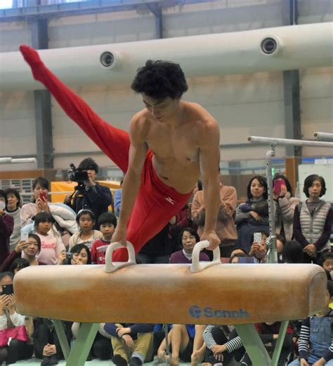 Nahrávejte, sdílejte a stahujte zdarma. 体操のアフロ亀山耕平、今度は上半身裸であん馬 - スポーツ ...