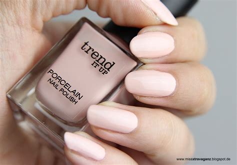 For more information and source,. Nagellack trend IT UP - Porcelain Nailpolish | Miss von ...