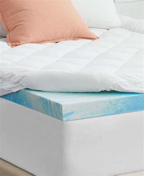 Memory foam mattress toppers offer extraordinary pressure relief. Sealy 3" Gel + Comfort Memory Foam Topper, Twin & Reviews ...