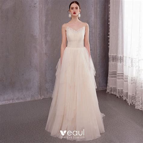 Im jahr 2021 sind schlichte hochzeitskleider für standesamt beliebst. Schlicht Leichtes Champagner Strand Brautkleider ...