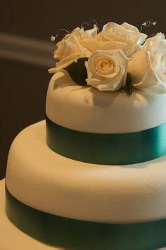 Place the 10 inch cake on a large flat tray or plate. 22 Best 6 inch cake ideas images | Cake, Wedding cakes ...