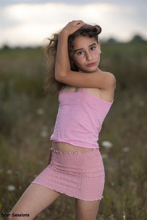 Credit allows you to download with unlimited speed. Star-Session - Isabella - Sweetlittlemodels