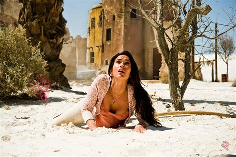 Go behind the scenes of monica's 'trenches' music video (exclusive). TRANSFORMERS: REVENGE OF THE FALLEN Has a lot of Robots ...