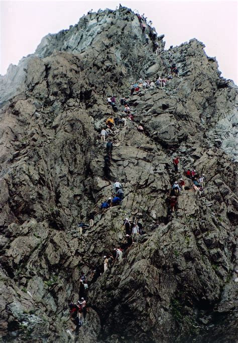 方面 後方は北アルプス ●東天狗岳山頂から硫黄岳、赤岳、阿弥陀岳、右奥には北岳、甲斐駒も見える ●東天狗岳山頂から西天狗岳、後方に中央 には右から浅間、根子、四阿山さらに妙高、火打も見える ●赤岳山頂から阿弥陀岳、後方に御嶽、乗鞍、北アルプス、諏訪湖も見える ●定番 地蔵の頭からの. 日清「ラ王」新CMお蔵入り!槍ヶ岳山頂で照英を使い登山者を ...