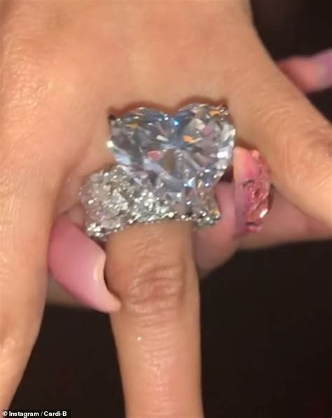 48 702 просмотра 48 тыс. Cardi B's diamond rings cost over $1M and weigh in at 45 carats | Daily Mail Online