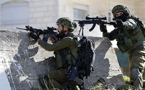 We did not find results for: Mobil Militernya Dilempari Bom, Tentara Israel Tembaki Satu Orang Warga Palestina | Cakrawalainfo.id