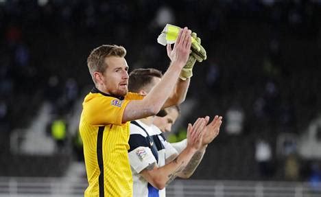 Bayer leverkusen will be without goalkeeper lukas hradecky in the first leg of their europa league last 32 tie with young boys bern on thursday, coach. Lukas Hradecky pokkasi Vuoden urheilijan palkinnon ...