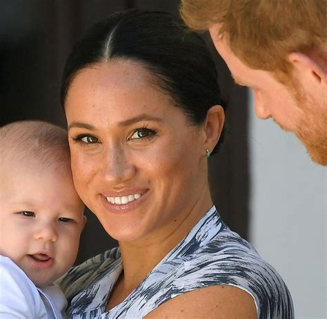 Harry and meghan release new picture of archie for his birthday. Ein Geschwisterchen für Archie: Prinz Harry und Herzogin ...