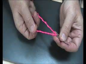 The cat's paw is a knot used for connecting a rope to an object. Knot Tying: The cat's paw - YouTube