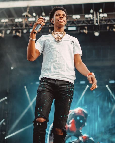 Discover more posts about a boogie wit da hoodie. @Wild_Thang_ 🥴😼 follow me for more !¡ in 2020 | Boogie wit ...