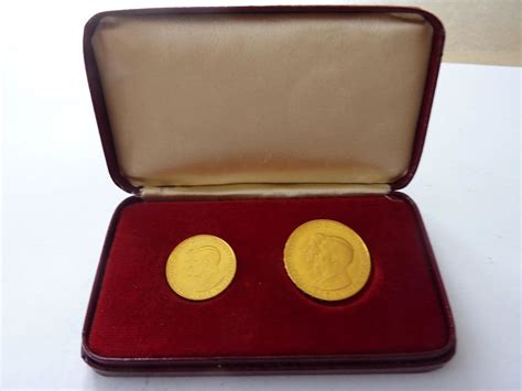 Es gibt einige banken die gold ankaufen aber auch verkaufen. 2 Goldmünzen aus Liechtenstein 1956 !!! | Kaufen auf Ricardo