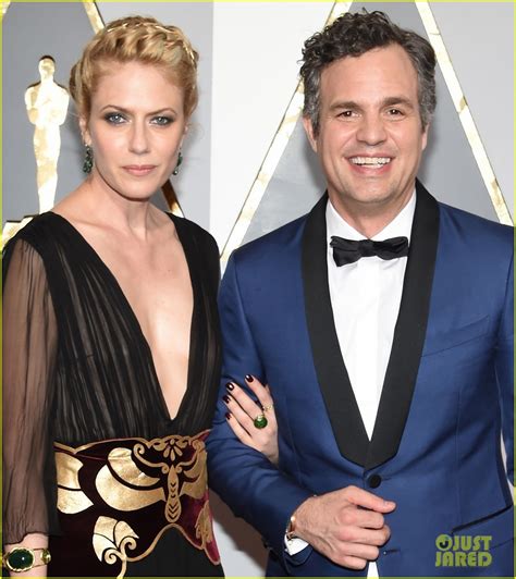 — mark ruffalo (@markruffalo) may 25, 2021. Mark Ruffalo Hits Oscars 2016 Red Carpet After Attending ...