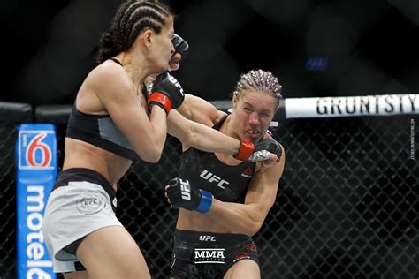 Karolina necesita ganar o podría ser desvinculada de la organización. UFC 223 photos - MMA Fighting