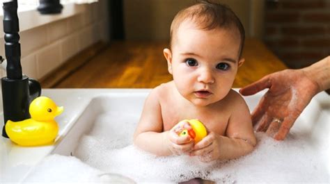 You may be surprised to learn that your newborn doesn't need that many baths. How to Bathe Your Baby