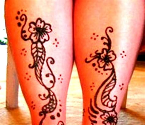 A mud paste is applied, which, when removed, leaves a temporary henna stain, and this is where the name henna tattoo comes from. Indiana Tattoos: Henna Tattoo Designs