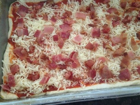 I prefer to use a pre made dough just to save time because you won't be able to tell that it isn't store bought. Easy CHICAGO Style BACON DEEP DISH PIZZA * Cheese * - Cindy's ON-Line recipe box