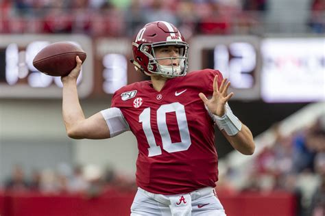 Fantasy football start your season today! Mac Jones Dazzles with 435 Yards, 4 TDs as No. 2 Alabama ...