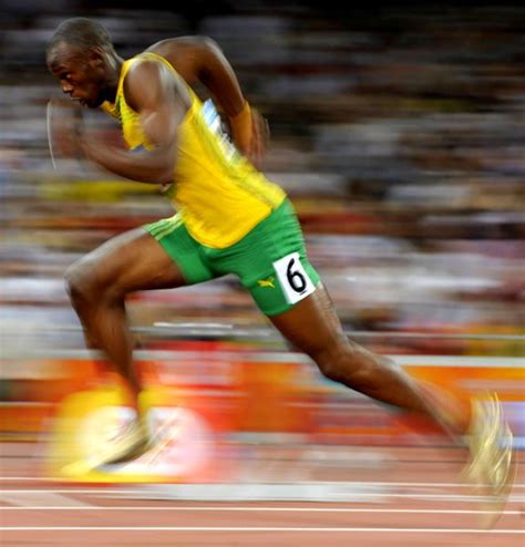 It would be pertinent to mention here that when we talk about miles per hour or mph we are referring to a unit of speed which uses the imperial system of units. Usain bolt can reach a speed of 27.44 miles per hour (44 ...