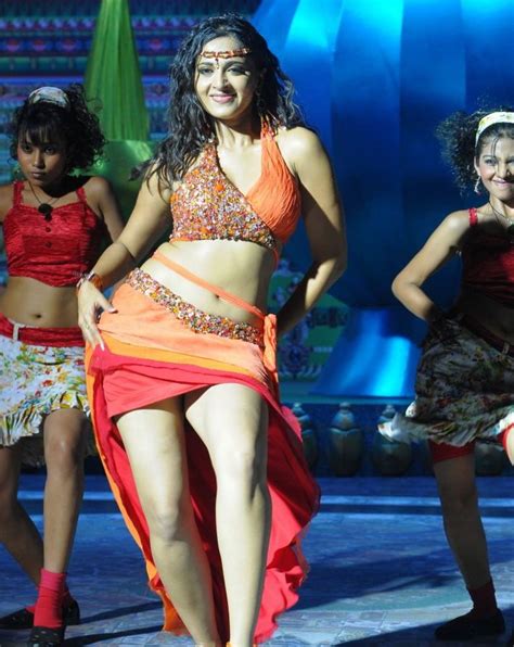 Who are all want to see anushka like this in direct?? Anushka Shetty Hot Thigh,cleavage and Navel Wallpapers ...