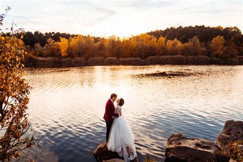 Wedding venues near ontario, ca. Algonquin Eco-Lodge Rustic Wedding Venues in Ontario : Algonquin Eco-Lodge