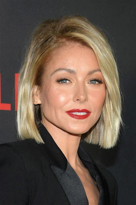 But over the years, the live with kelly and ryan star has experimented with many different looks, including an elongated bob. Pin on Kelly Ripa photos