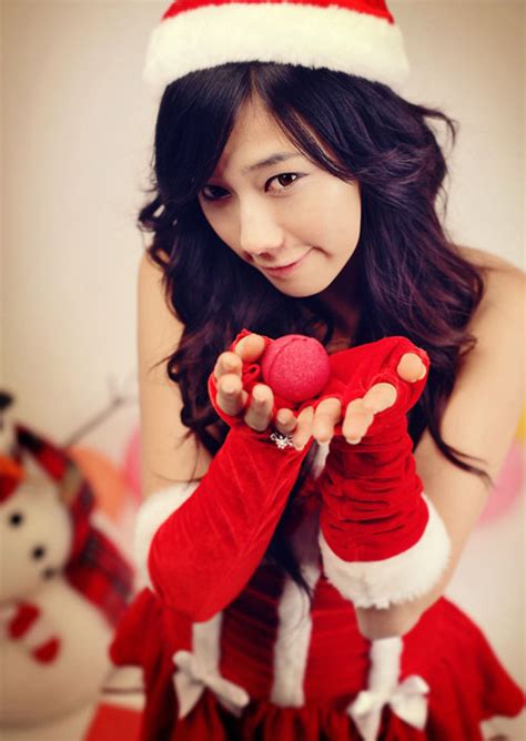 It's too expensive to buy clothes vouchers for each of them, so was thinking of. What should you buy your Thai girlfriend for Xmas? | Flirt ...