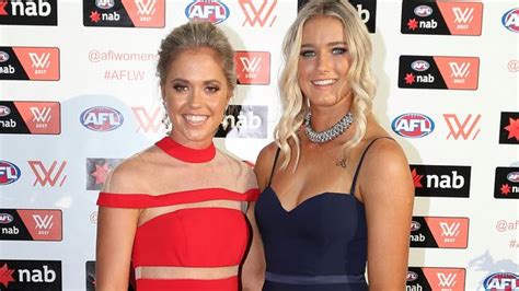 More and more people are flooding social media with the photo to show support for tayla against sexist and derogatory comments. AFL, AFLW, trade period, signings, Tayla Harris, Kaitlyn ...