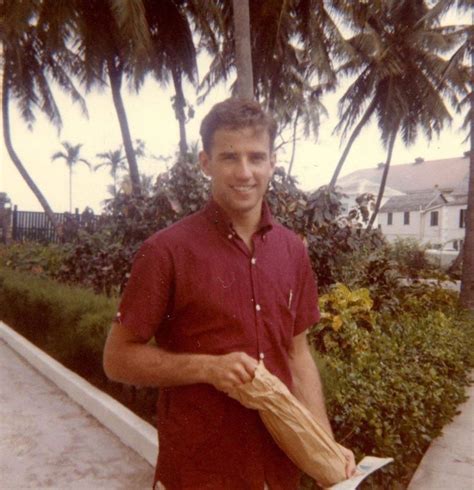 These photos of young joe biden are here to make you feel better about life. What Did Joe Biden Look Like as a Young Man - Photos of ...