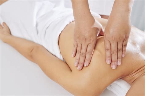Deep tissue massage is aimed at the deeper tissue structures of the muscle and fascia, also called connective tissue, which is great for relieving chronic muscle pain that's aggravated by traveling. Deep Tissue Massage | Massage Paradise, Fajardo, Puerto Rico