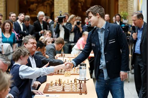 Последние твиты от garry kasparov (@kasparov63). Magnus Carlsen and Garry Kasparov promote chess in ...