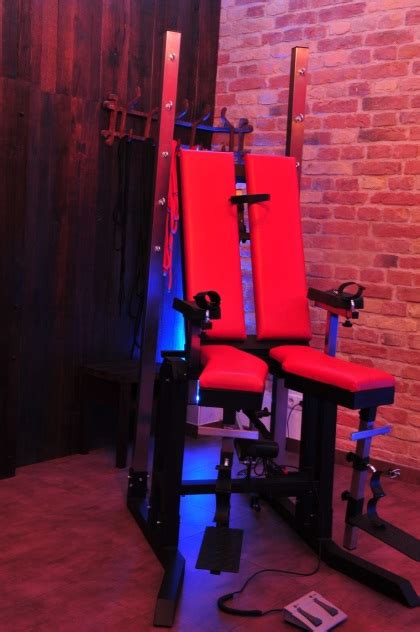 Demanding mistresses and masters need total submission from their naughty slaves. SCM Apartments