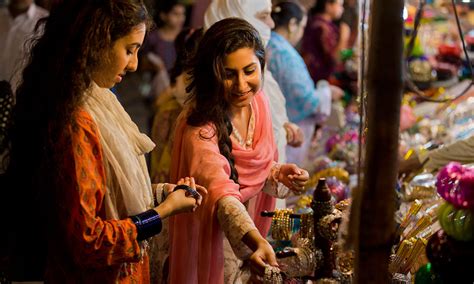 22,150 likes · 101 talking about this. Bustling bazaars beckon Eid shoppers - Pakistan - DAWN.COM