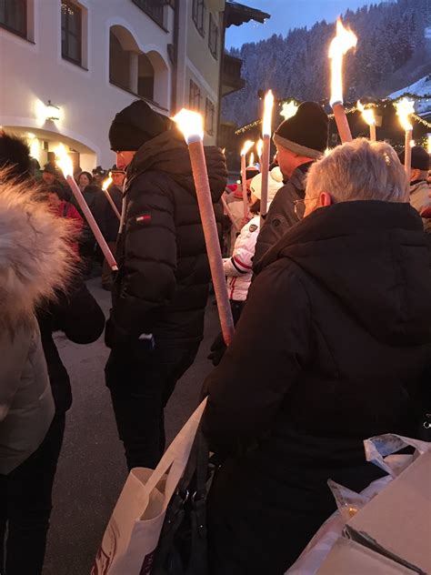 Ausgewählte vermieter bieten ihnen für die kommenden sommersaison eine kostenlose stornomöglichkeit von 7 tage vor anreise an. Fackelwanderung Salzburger Bergadvent im Großarltal ...