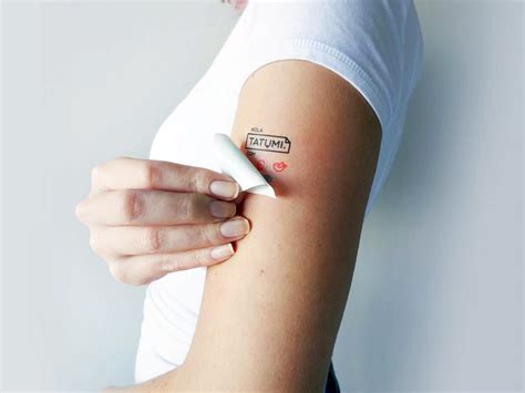 We have some great tattoo business card to exemplify the statement given above. Temporary Tattoo Business Card