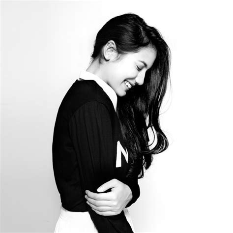 Wanita bercadar cantik bertopi is a 720x735 hd wallpaper picture for your desktop, tablet or smartphone. Wallpapers Hd Pevita Pearce Yang Dipakai Di 2019 Wallpaper