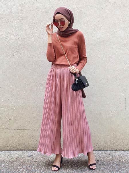 Yuk, dipilih mau sontek gaya yang mana, 20 OOTD Celana Kulot Kekinian Dan Trendi Untuk Para Hijaber