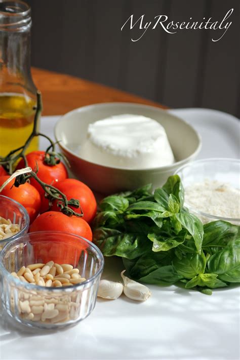 Questa ricetta di pesto alla siciliana è veloce e facile da realizzare, ma dal risultato più che eccellente. My RoseinItaly: Pesto alla siciliana