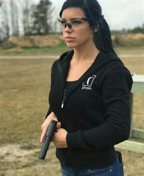 Ps where is heather lynn & what is going on w/ her lol. Training time | Girl guns, Military women, Women guns