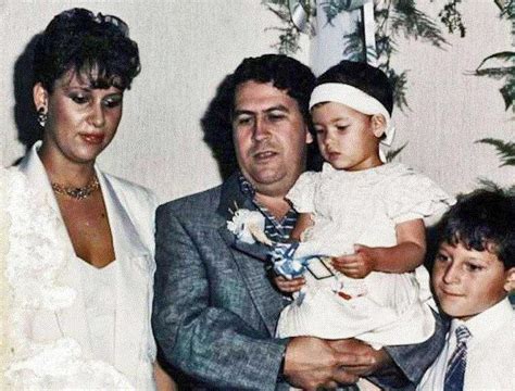 Pablo escobar is the biggest drug lord the world has ever seen! Пабло и Мануэла Эскобар: биографии и интересные факты