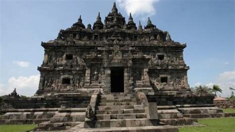 Sketsa gambar candi prambanan garlerisket. 40+ Trend Terbaru Gambar Sketsa Stupa Candi Borobudur ...