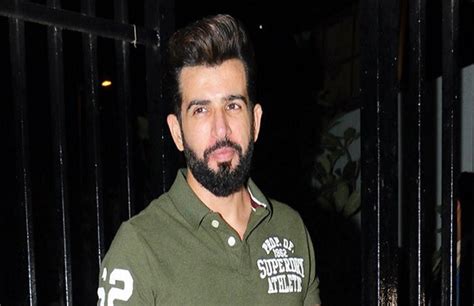 He is best known for his portrayal as neev shergill in ekta kapoor's indian soap opera kayamath that aired on star plus. Tv Actor Jay Bhanushali Remembered The Days Of His Salesmen - कभी पैसे कमाने के लिए दर-दर भटकता ...